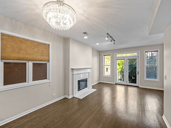 2nd image of 1103 N Paulina St #2