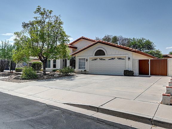 3rd image of 8112 S Los Feliz Dr
