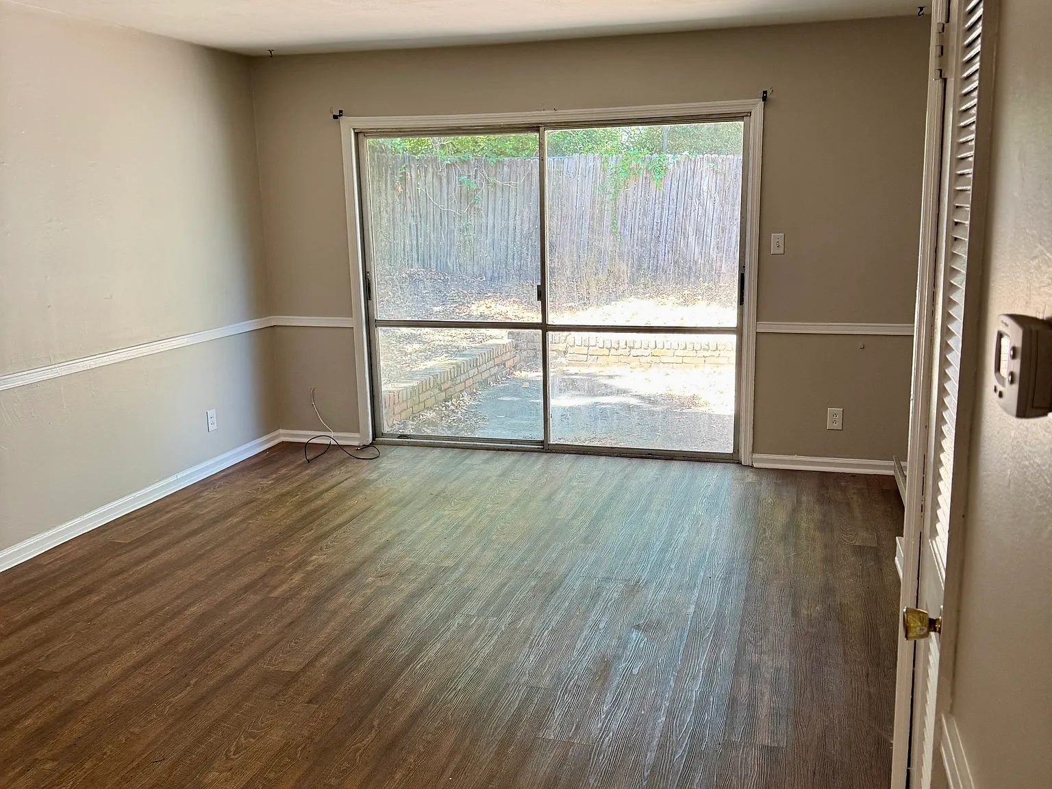 2 bed, 1.5 bath, 1100 sqft, $1,200 — Photo 4