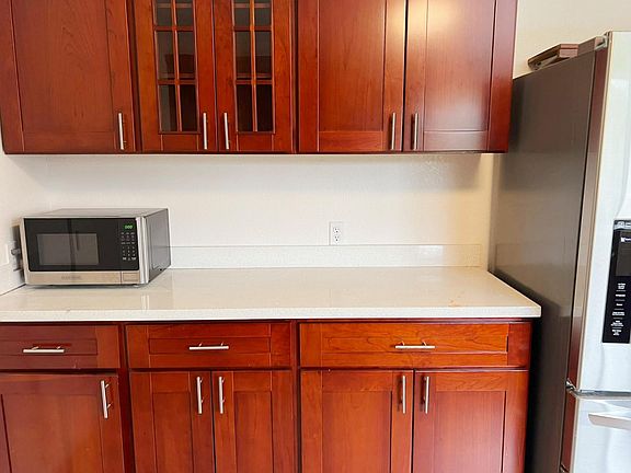 4th image of 5071 Hawley Ct