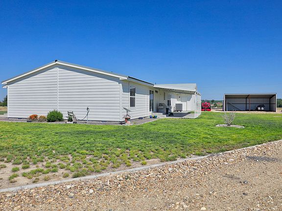 5th image of 29492 Farmway Rd