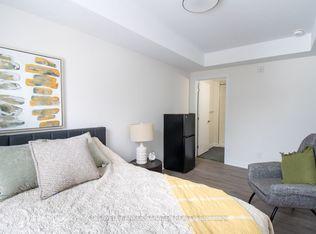 994 Bronson Ave #1, Ottawa, ON K1S 4H1