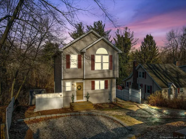 7 Overlook Terrace, Rocky Hill, CT 06067