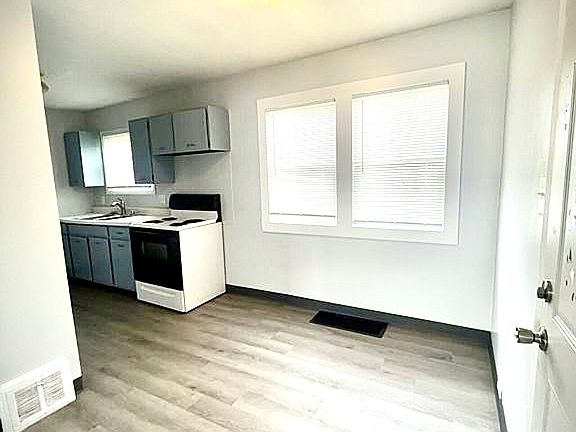 4th image of 4434 Huron Cir