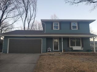 1610 W 28th St, Lawrence, KS 66046