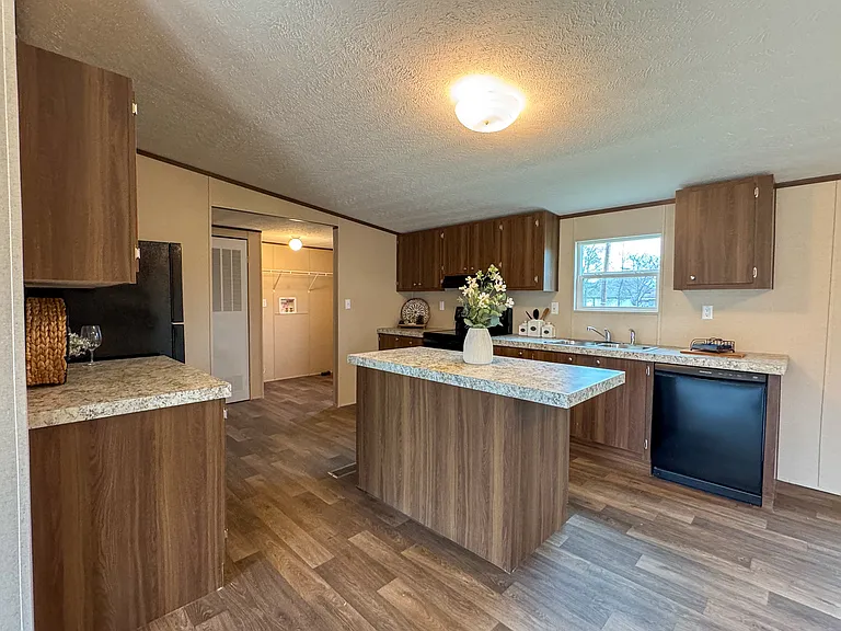 256 County Road 3101 — Photo 8