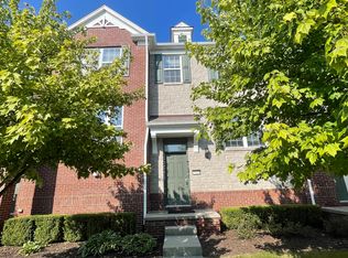27978 Middleton Dr #10, Novi, MI 48377