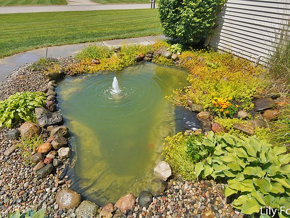 3rd image of 5590 Creekridge Dr