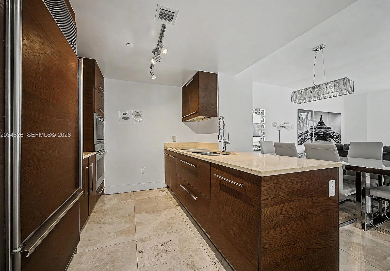 Icon Brickell Condo No 3 — Photo 2