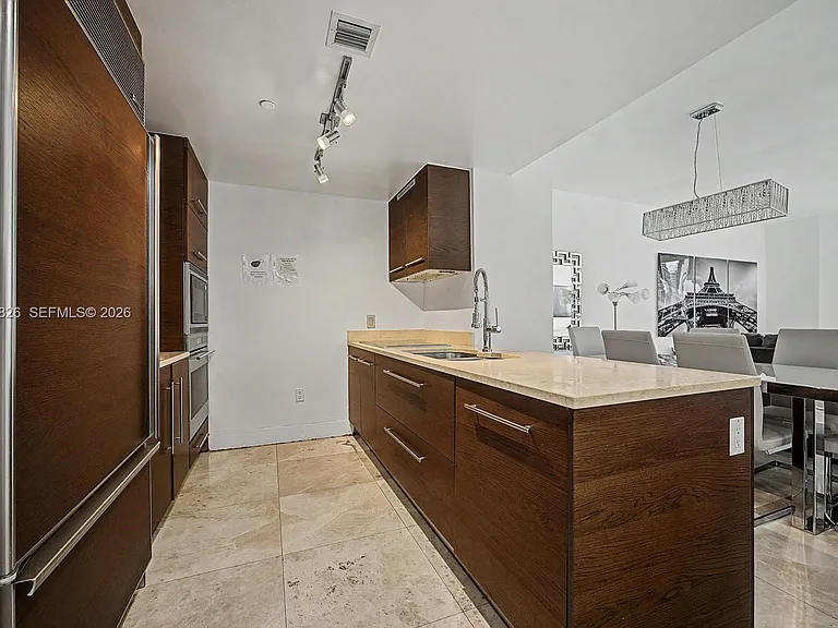 485 Brickell Ave #2209 — Photo 2