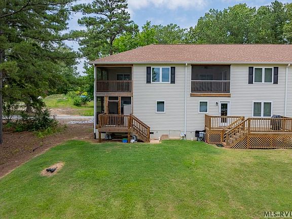 4th image of 141-103 Gaston Pointe Dr