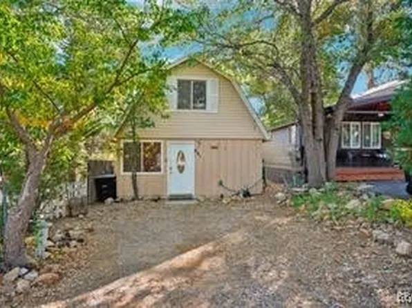 861 Holmes Ln, Sugarloaf, CA 92386