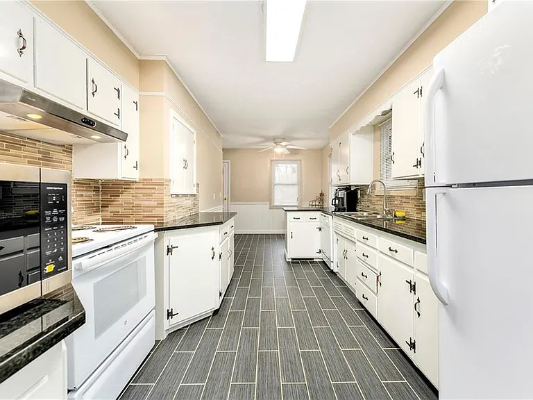 5647 Antioch Rd — Photo 18