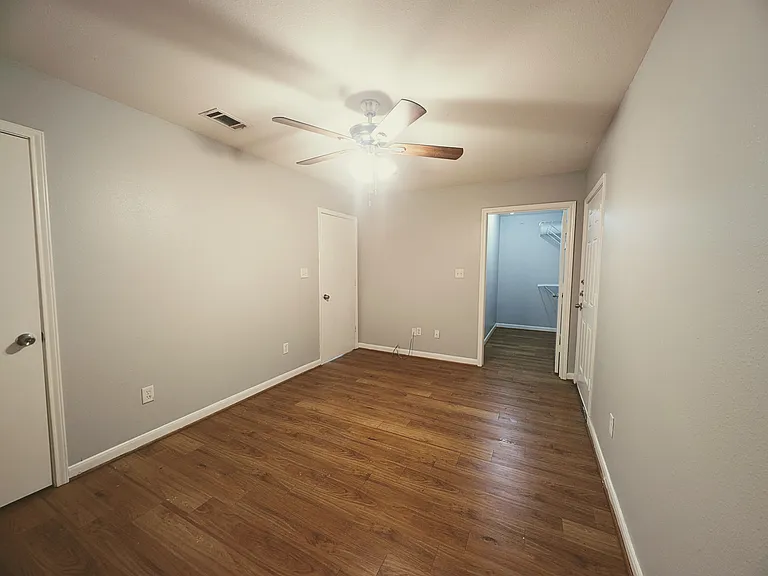 138 S Bend Ct #A — Photo 4