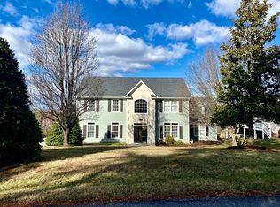 42 Peaks View Dr, Moneta, VA 24121