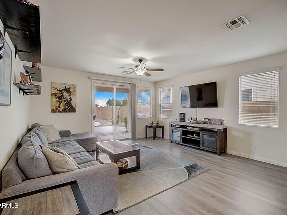 4th image of 8627 W CANTERBURY Drive
