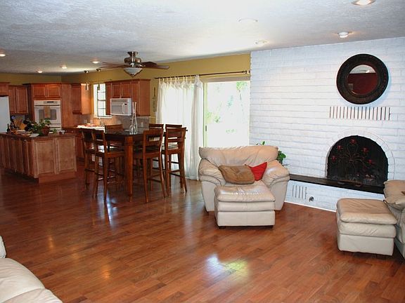 Family room, eat-in kitchen, and kitchen