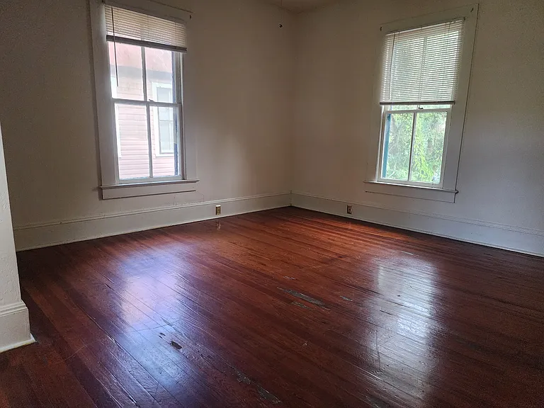 238 SW 2nd Pl #B — Photo 7