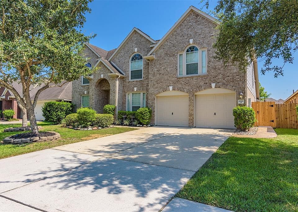 1st image of 2220 Waters Edge Ln