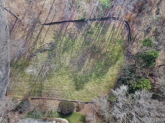 4th image of 2957 Ellington Dr