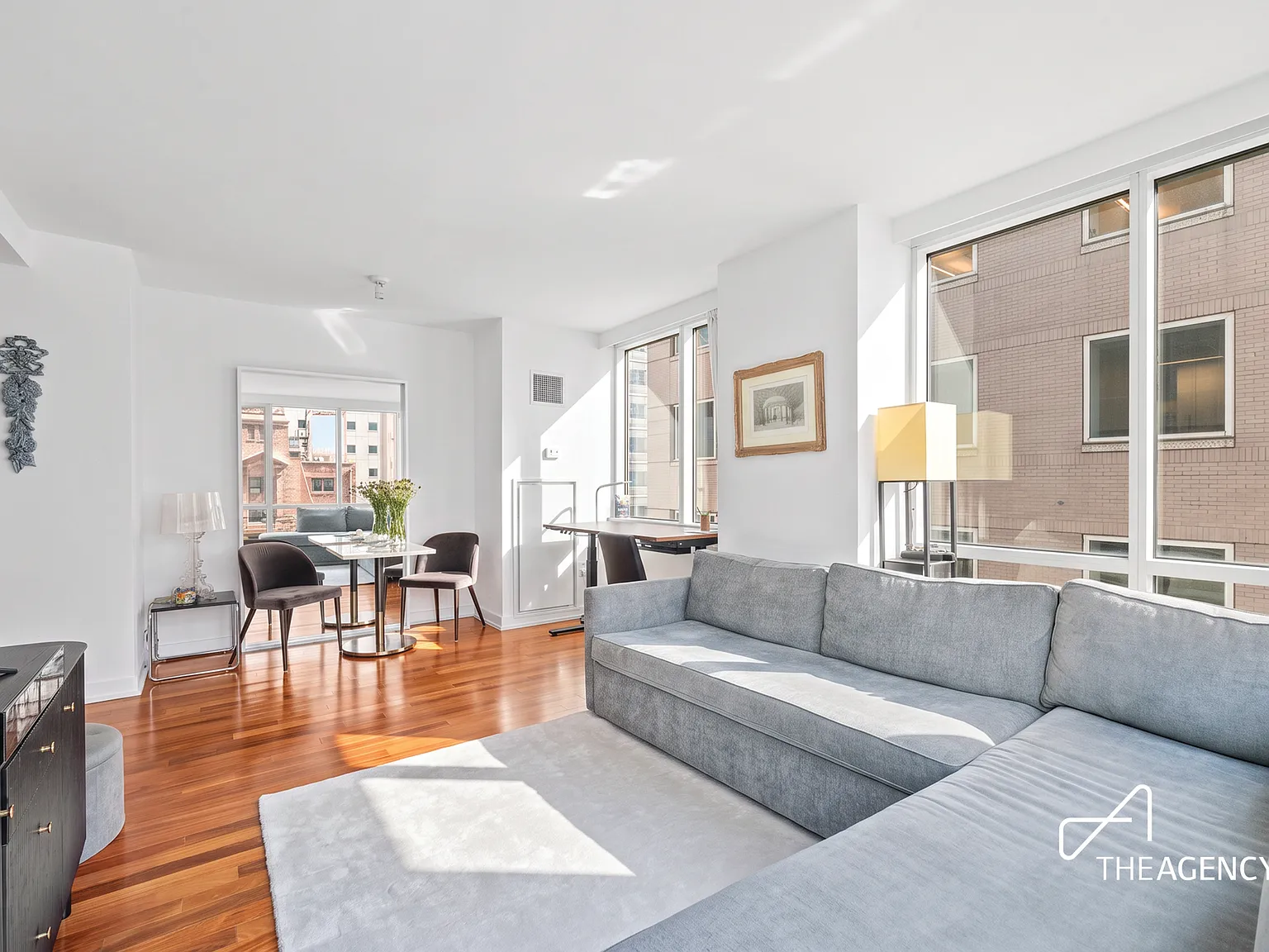60 East 55th Street — Photo 2