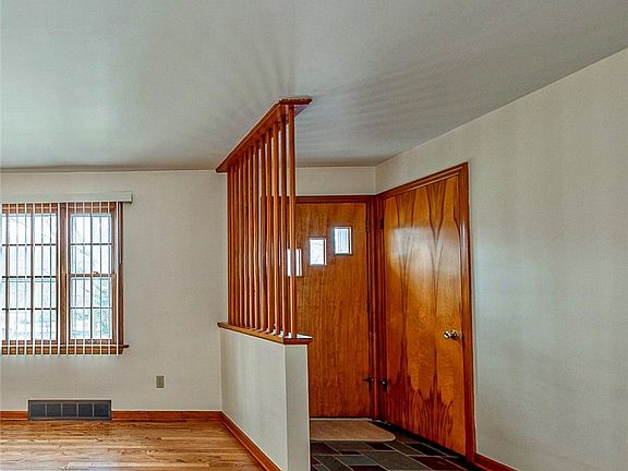 4th image of 101 McKelvey Ave