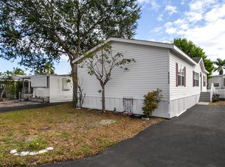 5570 SW 32nd Ter, Fort Lauderdale, FL 33312