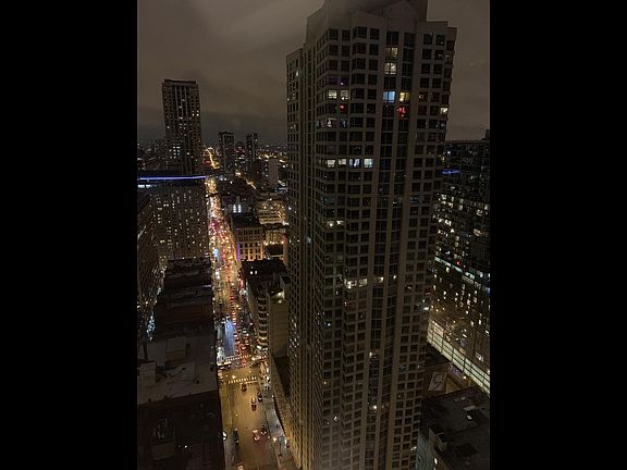3rd image of 405 N Wabash Ave Floor 35