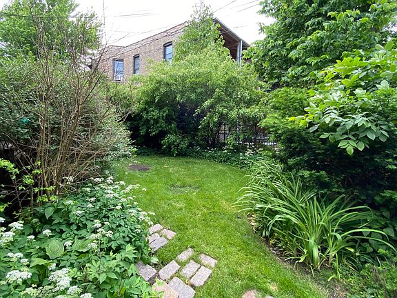 2nd image of 4406 N Greenview Ave #2