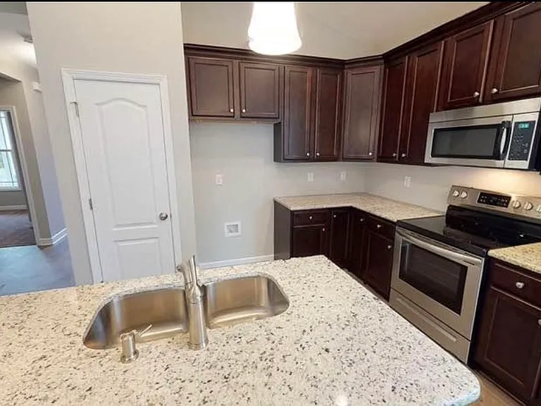 282 Parker Rd — Photo 5