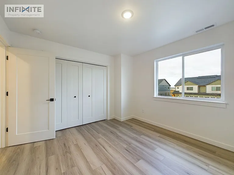 602 Relentless Dr #C — Photo 17