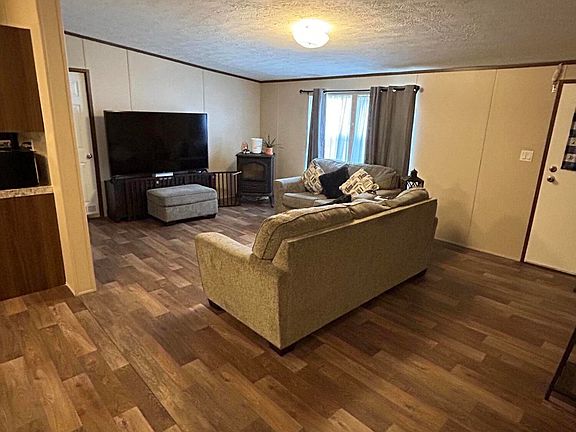 4th image of 6511 Karlson Dr NE