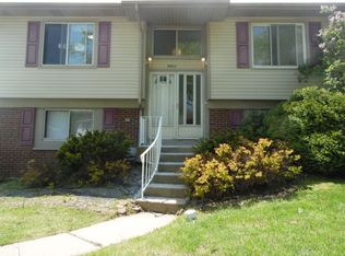 14204 Woodlawn Ave, Dolton, IL