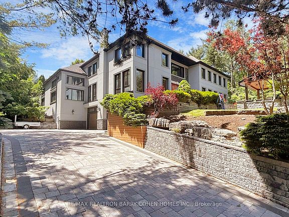 3rd image of 30 Marcus Ct