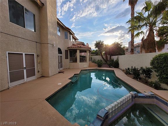 2nd image of 8300 Tivoli Cove Dr