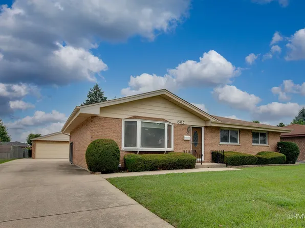 607 W Montrose Ave, Wood Dale, IL 60191