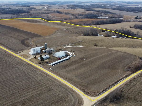 12934 N Damascus Rd, Winslow, IL 61089