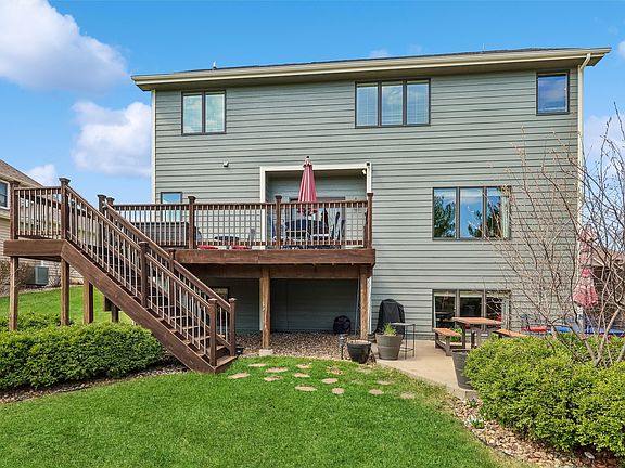3rd image of 1740 SE Hawthorne Ridge Dr