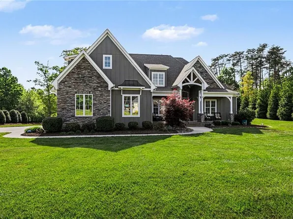 7811 Neugent Dr, Kernersville, NC 27284