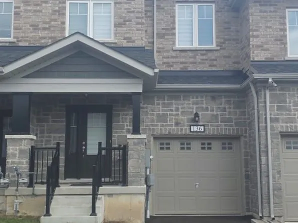 136 Sapphire Way, Thorold, ON L2V 0L5