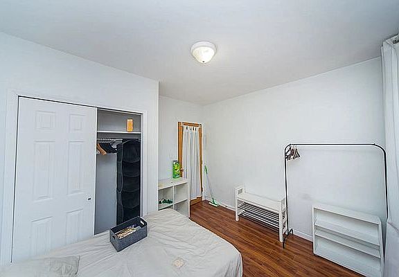 3rd image of 147 Wythe Ave #3R