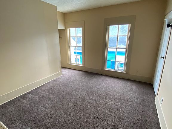2nd image of 610 W Creighton Ave #3