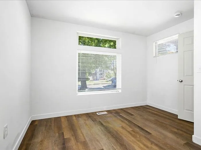 2 bed, 1.0 bath, 700 sqft, $1,150 — Photo 3