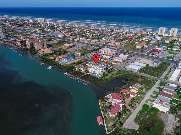 2nd image of 4501 Laguna Dr #304