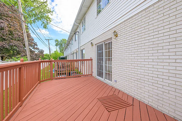 7251 S Ferdinand Ave — Photo 2