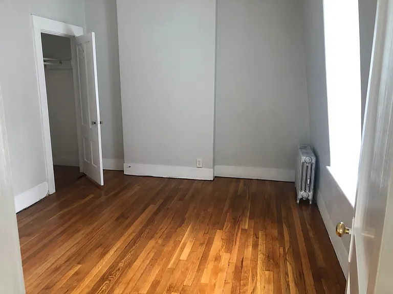 51 College Ave #3 — Photo 8