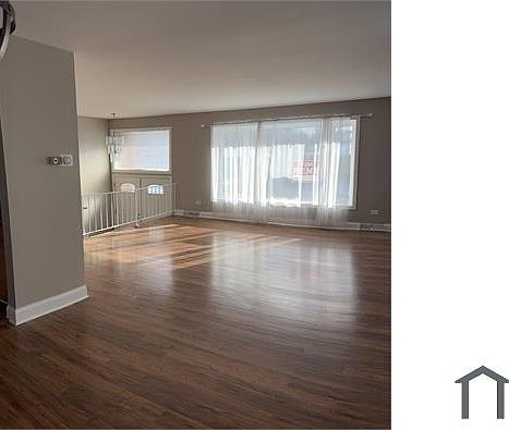 2nd image of 642 E 192nd St