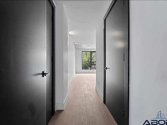 3rd image of 458 E 25th St #505