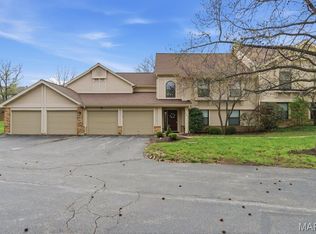 1209 Lofty Point Dr APT A, Ballwin, MO 63021