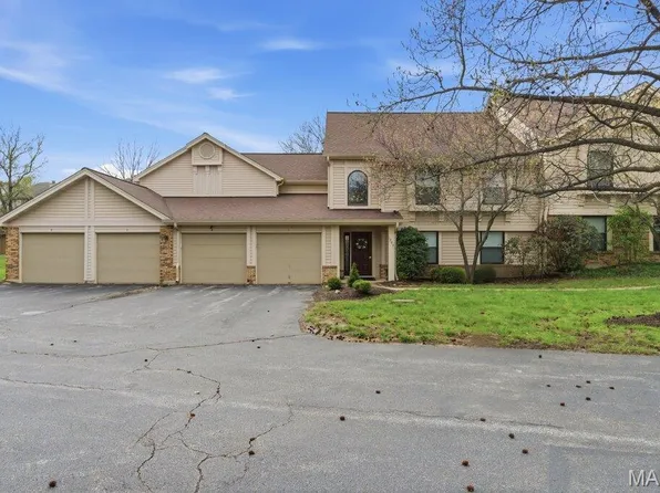 1209 Lofty Point Dr APT A, Ballwin, MO 63021